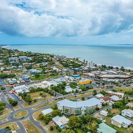 Yeppoon Cbd Furnished Apartment With Pool! Exterior photo