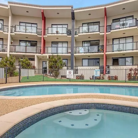 Yeppoon Cbd Furnished Apartment With Pool! Exterior photo