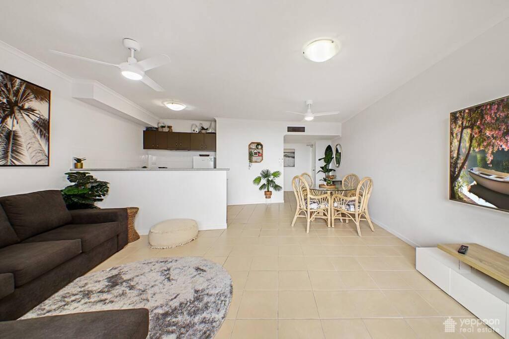 Apartment Cbd Furnished With Pool! *