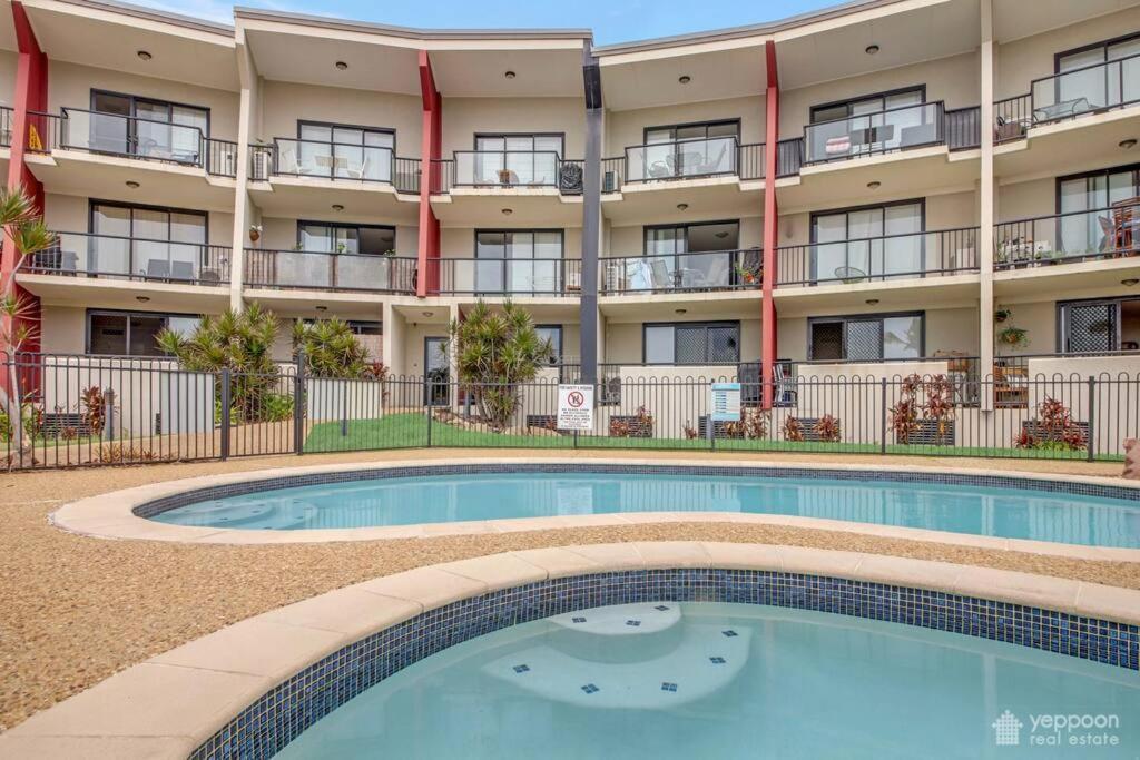 Cbd Furnished With Pool! *
